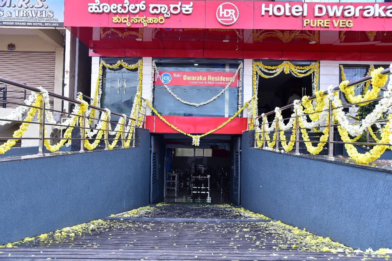 Iroomz Dwaraka Residency Bellary Exteriör bild